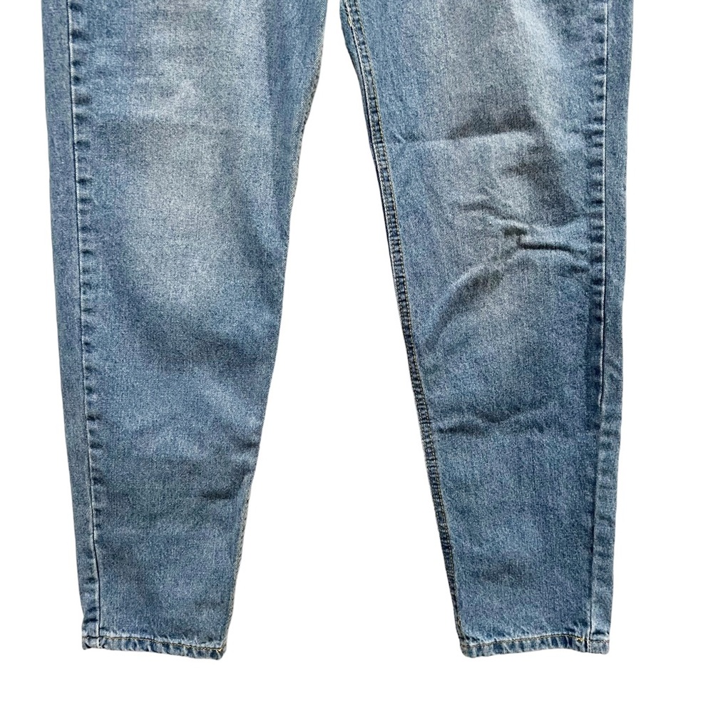 Pretty Little Thing High Rise Jeans - Picture 5 of 8